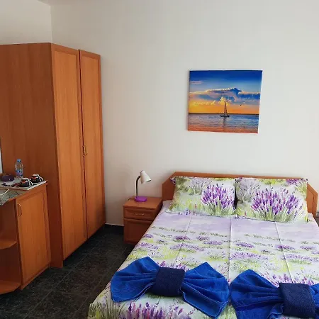 Riviera Complex 6 * Święty Włas