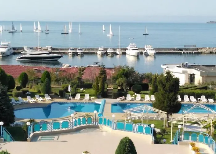 Otel Riviera Complex 6